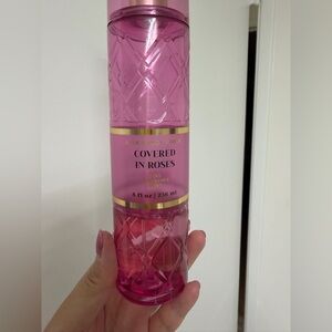 Bath & body Works Covered in Roses body spray